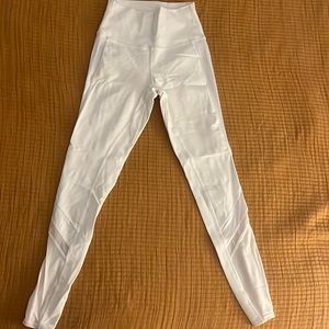 White high-waisted Alo yoga pants